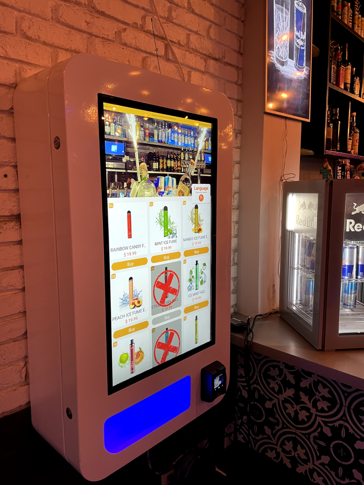 Wall mounted Vending Machine with touchscreen - Pre-used