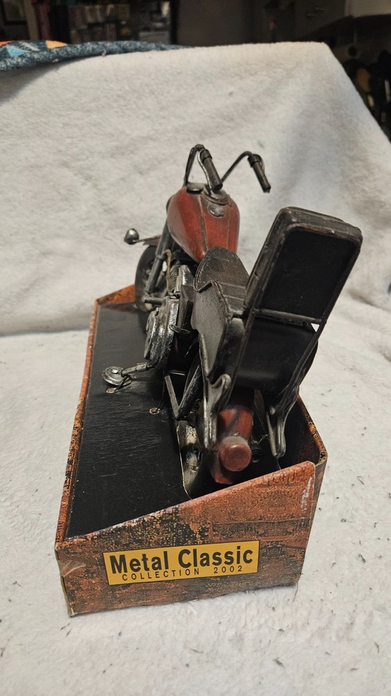 Diamond Metal Classic Collection 2002 Motorcycle Nutcracker