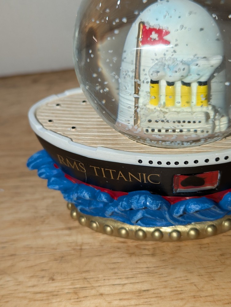 Titanic Snow Globe