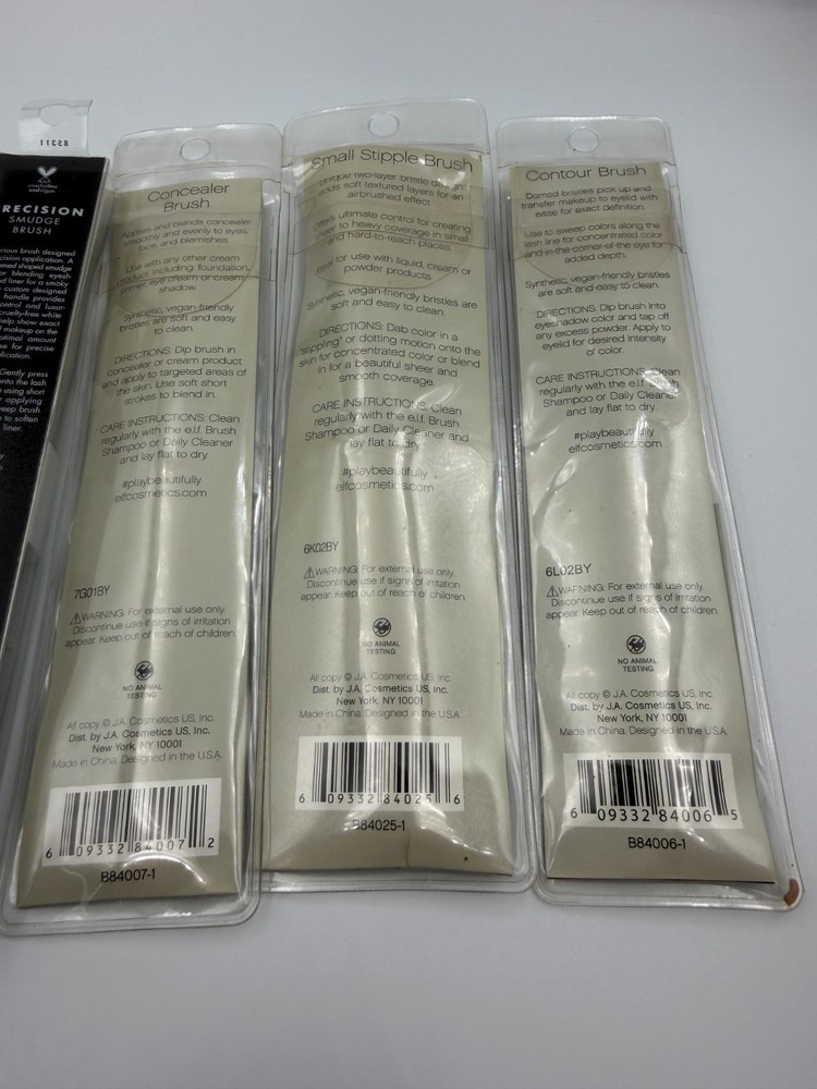 4 PACK e.l.f. BRUSH BUNDLE Precision Smudge, Concealer, Small Stipple, Contour