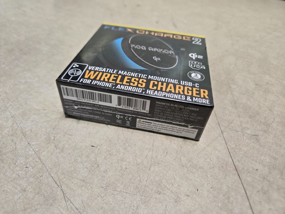 Sealed Mob Armor Flex Charge 2 Magnetic Mount USB-C for iphone / android