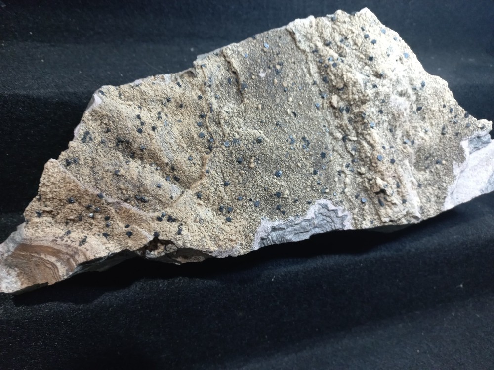 Osumilite Giant