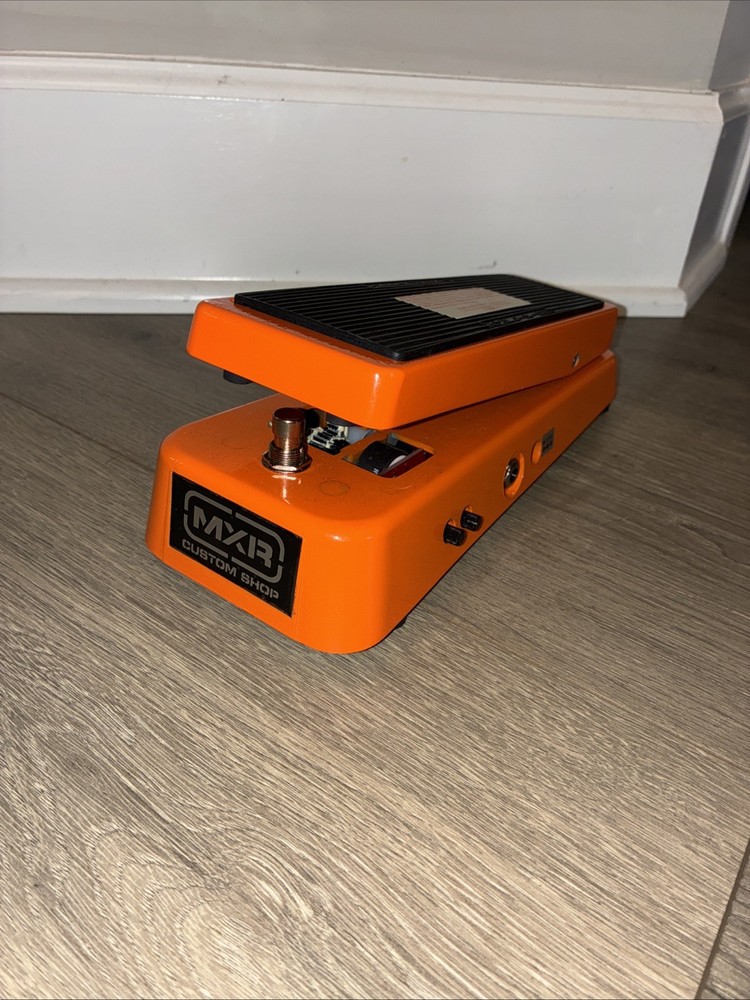 MXR Custom Shop CSP-001 Variphase Phaser pedal