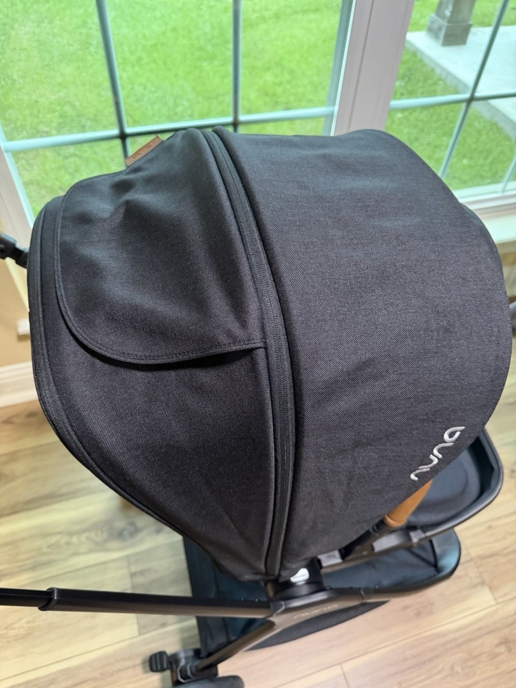 Nuna Triv next Stroller
