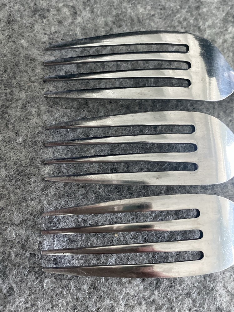 3 TOWLE/SUPREME CUTLERY STAINLESS FLATWARE, "PIERRE" PATTERN DINNER FORKS