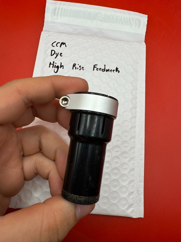 CCM Dye High Rise Feedneck