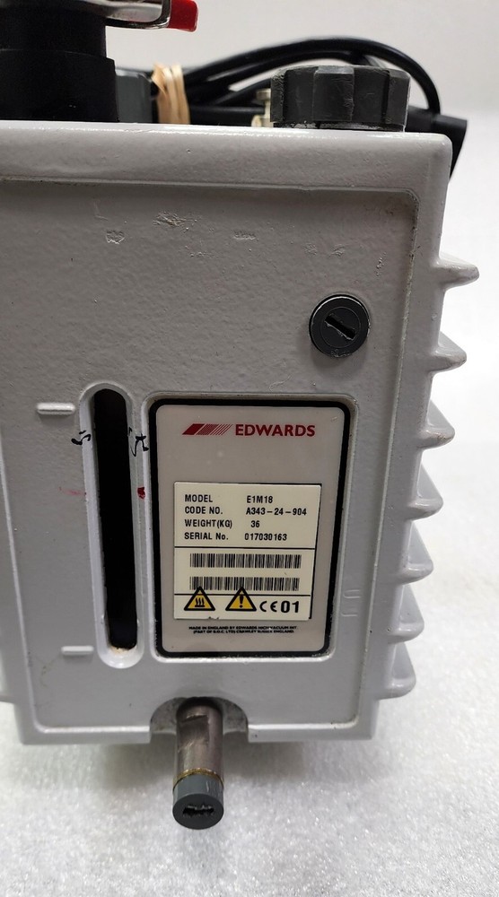 EDWARDS E1M18 VACUUM PUMP