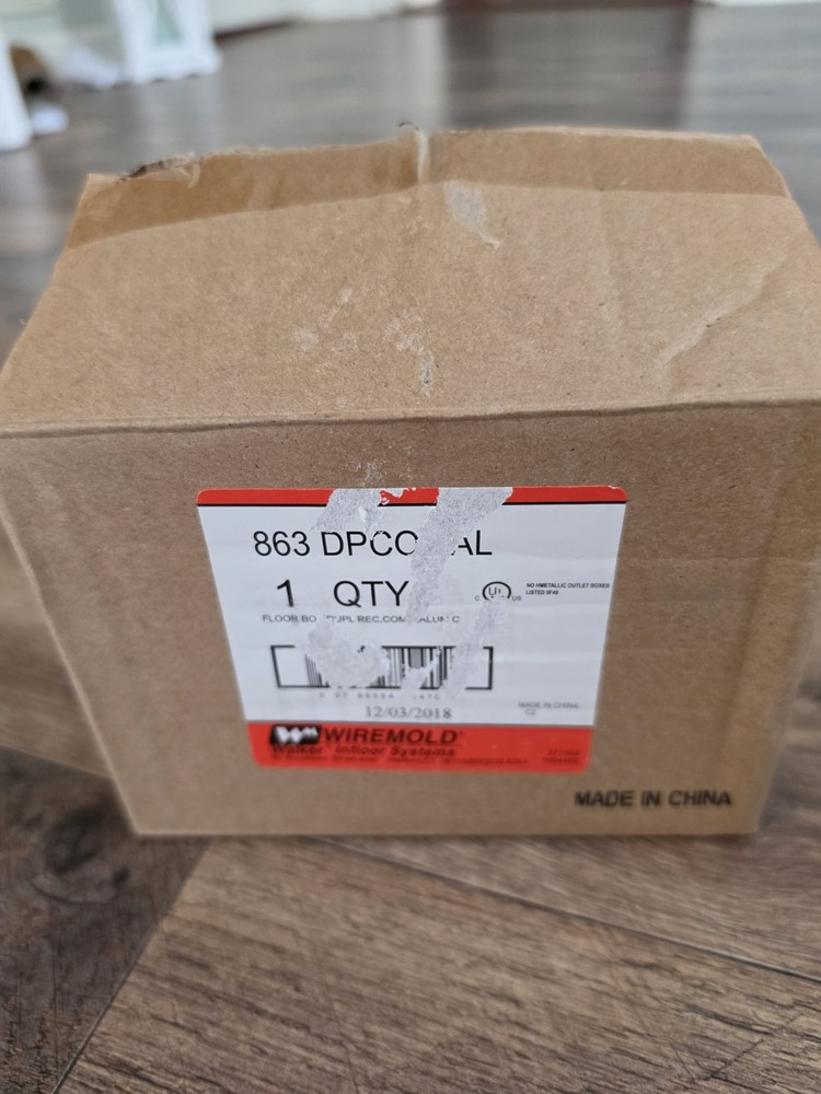 863 DPCOMAL Wiremold Floor Box Silver