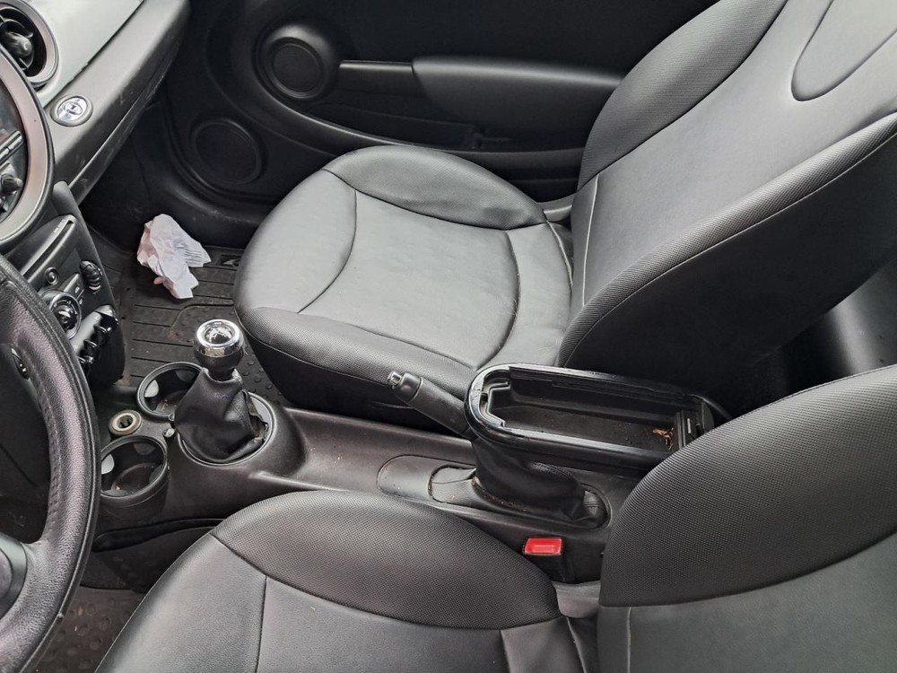 MINI 1 2014 Glove Box 4953938