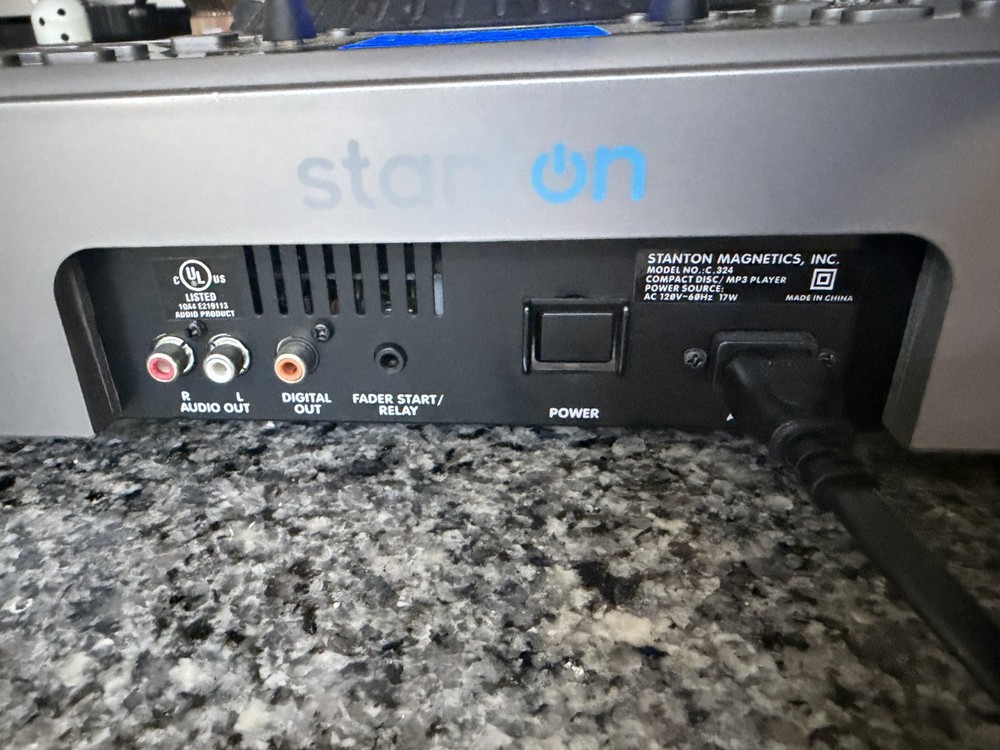 Stanton C.324 Tabletop DJ Turntable Mixer CD Player Needs Repair "No Disc" ERROR