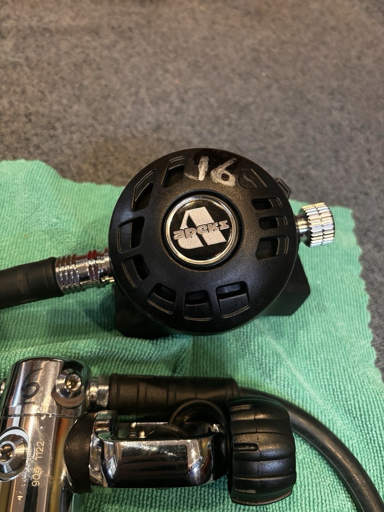 Apeks TX50 Regulator - Pre-owned