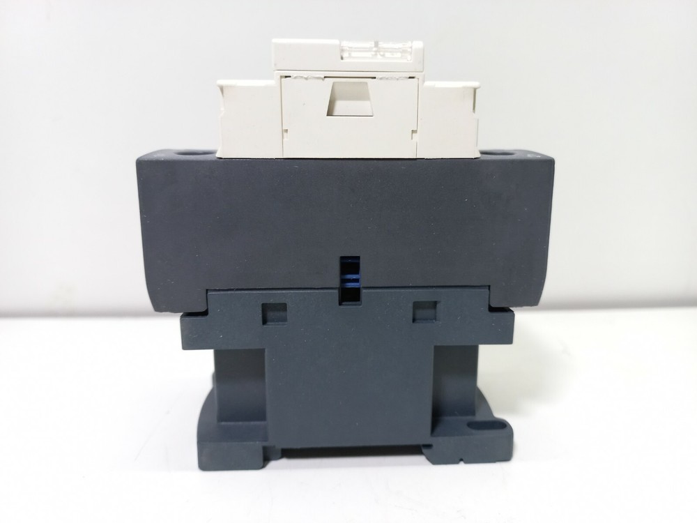 Telemecanique LC1D25M7 Contactor