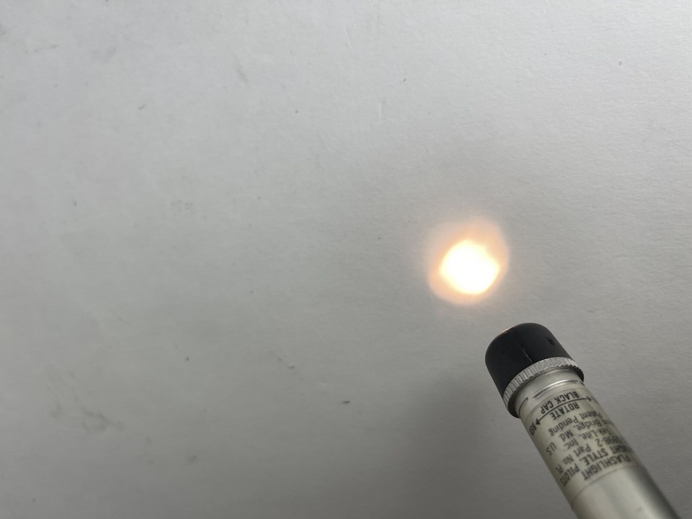 Vintage MS-21998-2 Pilots Penlight Flashlight Working