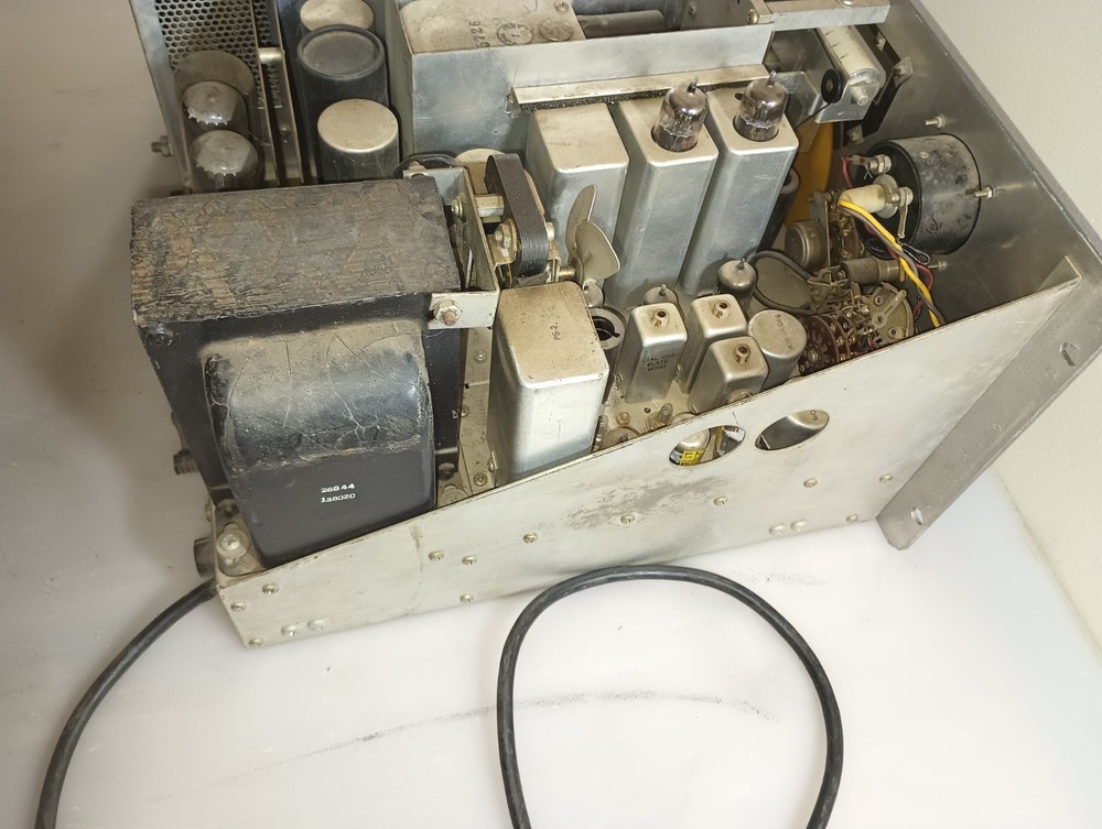 Central Electronics 100V Multiphase SSB Ham Transmitter Vintage Powers On