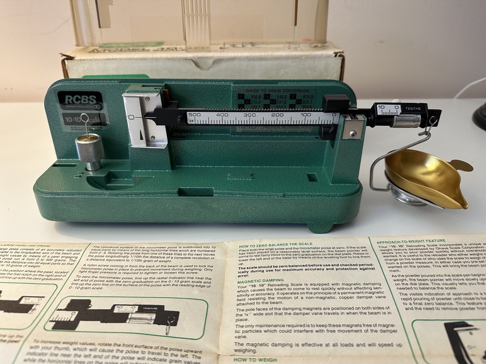 RCBS - Model 10-10 - Reloading Scale - 09073