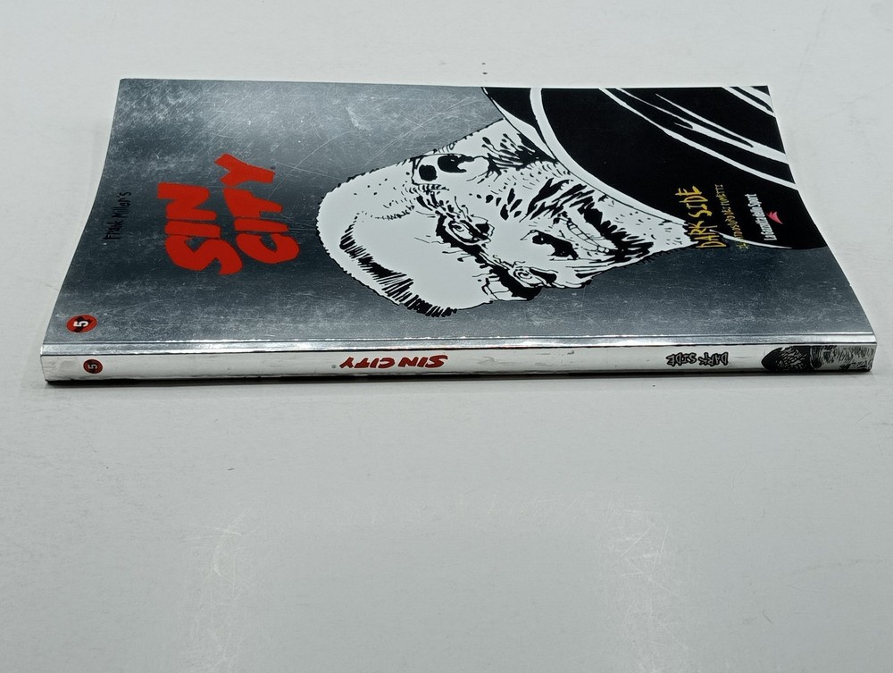 comic DARK-SIDE ed.GAZZETTA number 5 SIN CITY