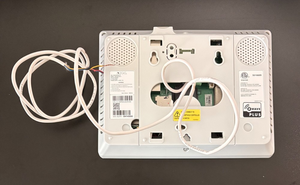 2GIG Edge Alarm Panel + Smoke Detector, Motion Sensor, Camera, 2 Window Sensors