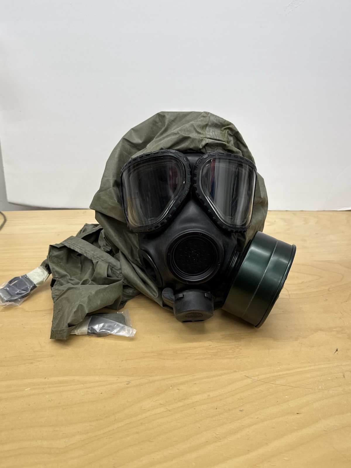 US Military M40/M42 Series Chemical Biological Gas Mask Hood Bag Case &  Parts