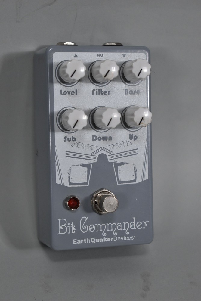Earthquaker Devices Bit Commander Effects Pedal