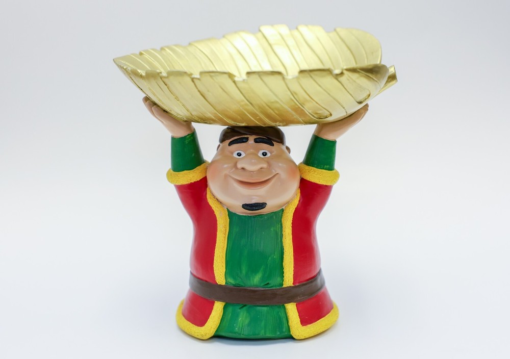 MBC Fananees Ramadan Fat Character Holding Leaf Ceramic Tray فنانيس رمضان