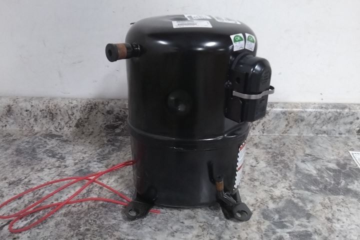Carrier P031-2429 230V Single Phase Compressor (C)