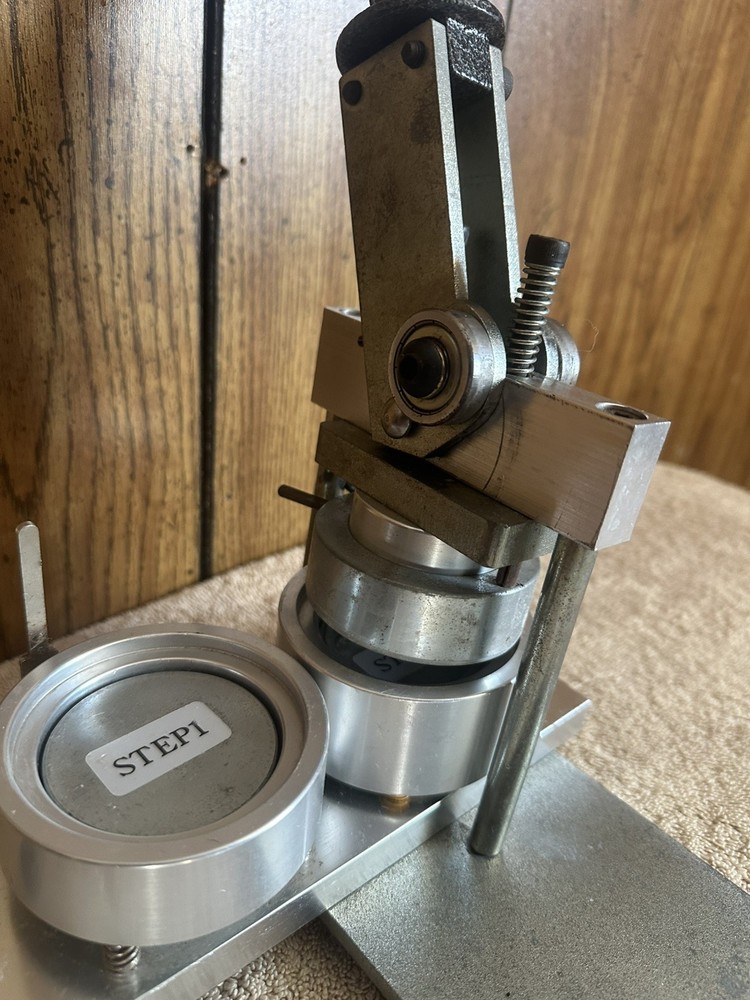 Heavy Duty Button Maker Button Stamp/Press Unbranded Works Great!
