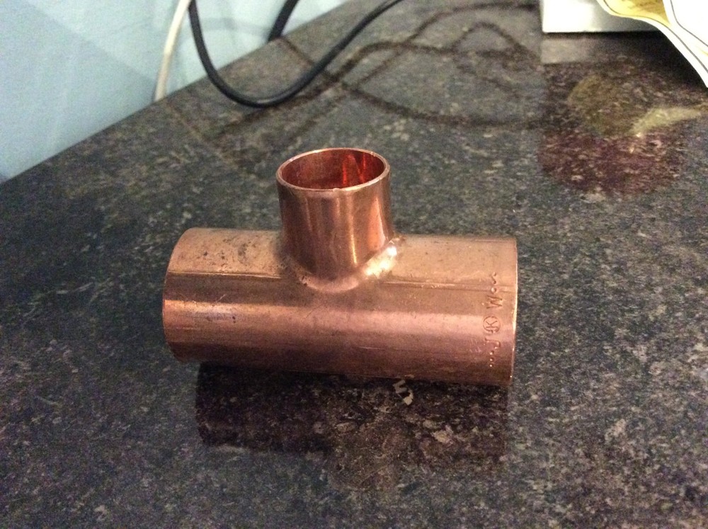 Copper Pipe Fitting Reducing Tee 3/4" x 3/4" x 1/2"