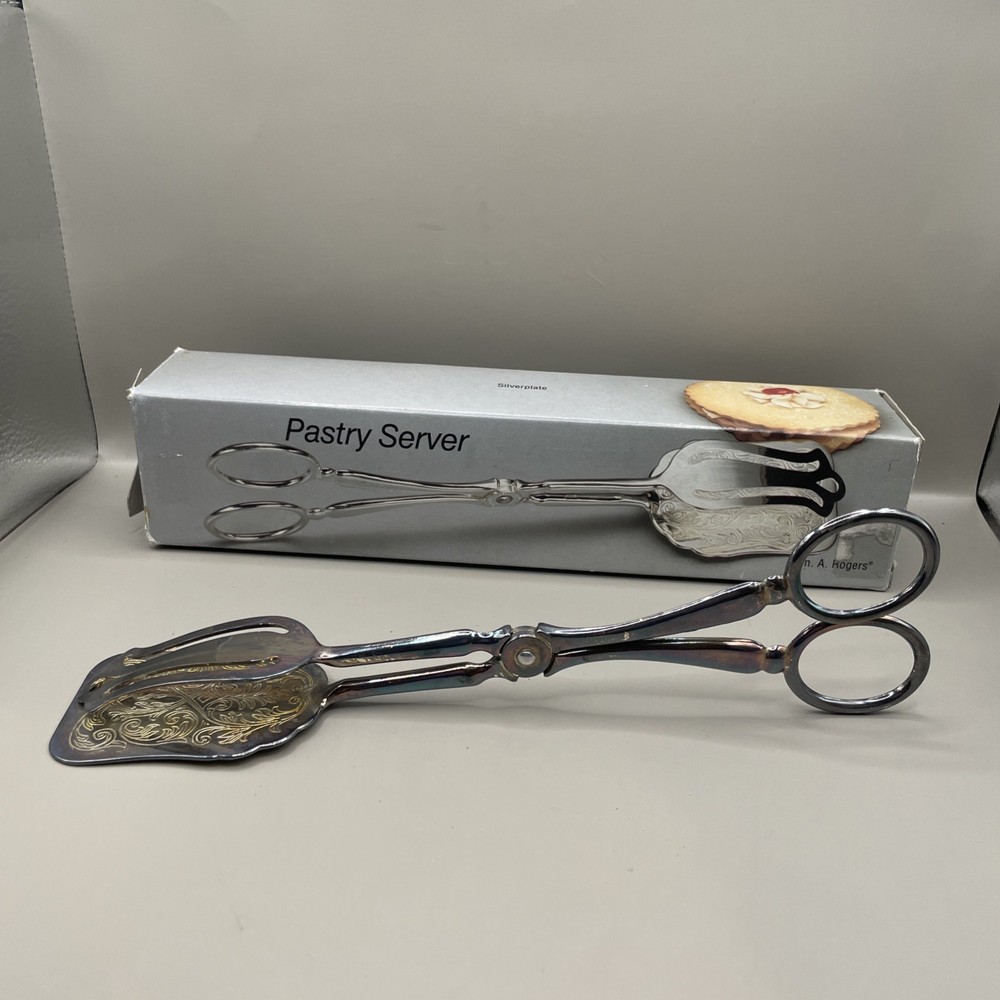 1988 Wm. A Rogers Oneida Silverplated Pastry Server 10" Italy