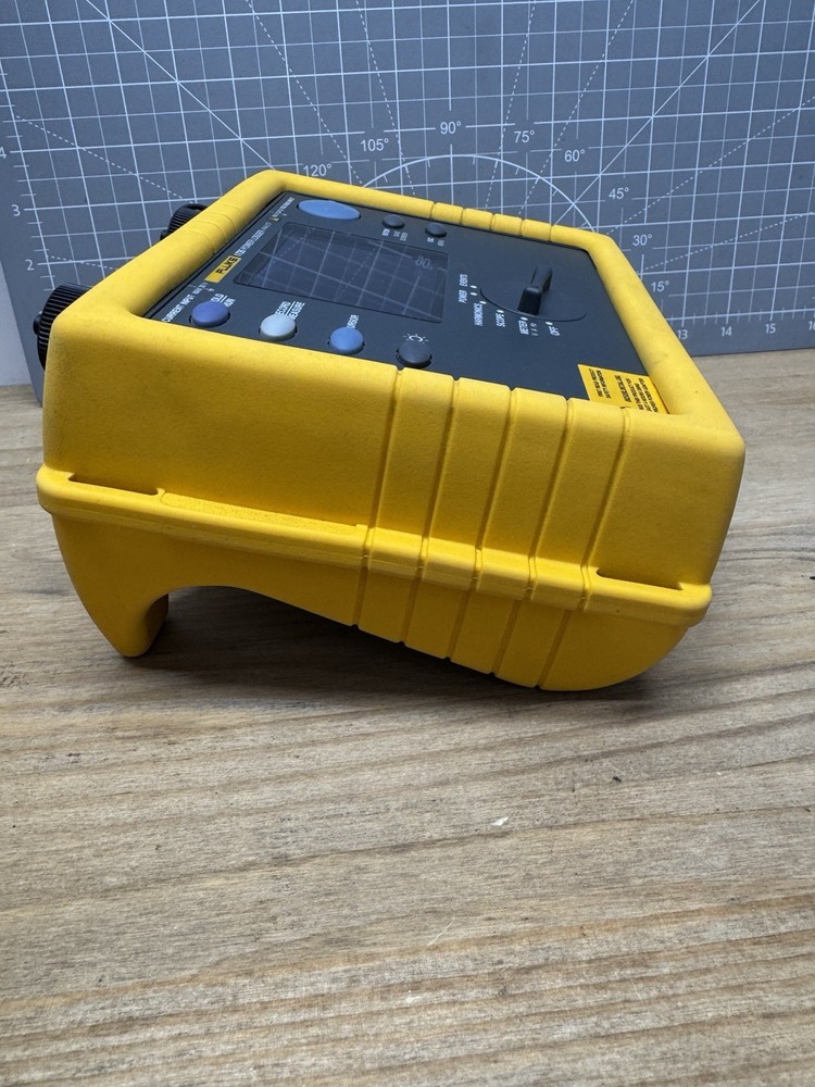Fluke 1735 3 Phase Power Quality Energy Logger Analyst Meter