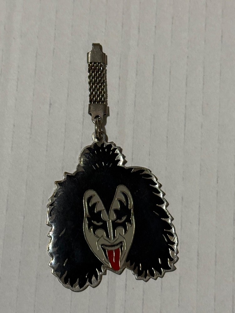 Vintage KISS keychain 1978 - Gene Simmons