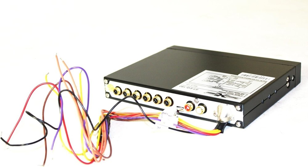 7-Band Passive Graphic Equalizer with Output Display - ST-EQ-180 Black