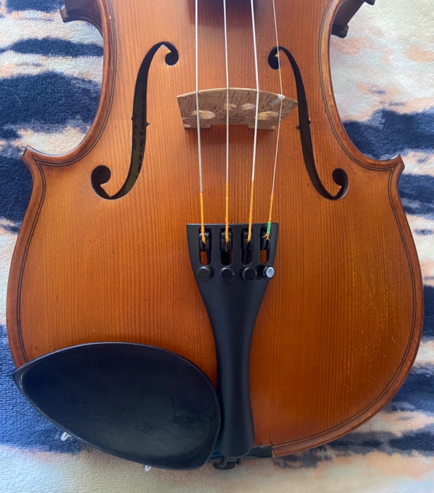 Mathias Thoma model 55-44 violin