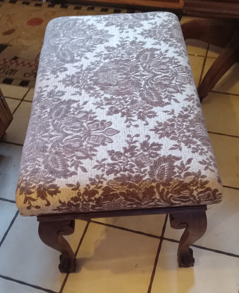Walnut Vanity Bench (VB-119)