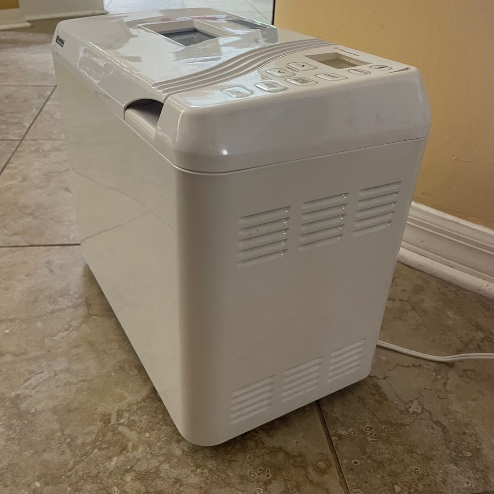 Kenmore Automatic Bread Maker Model KTR2300 White 730W Deluxe Super Rapid