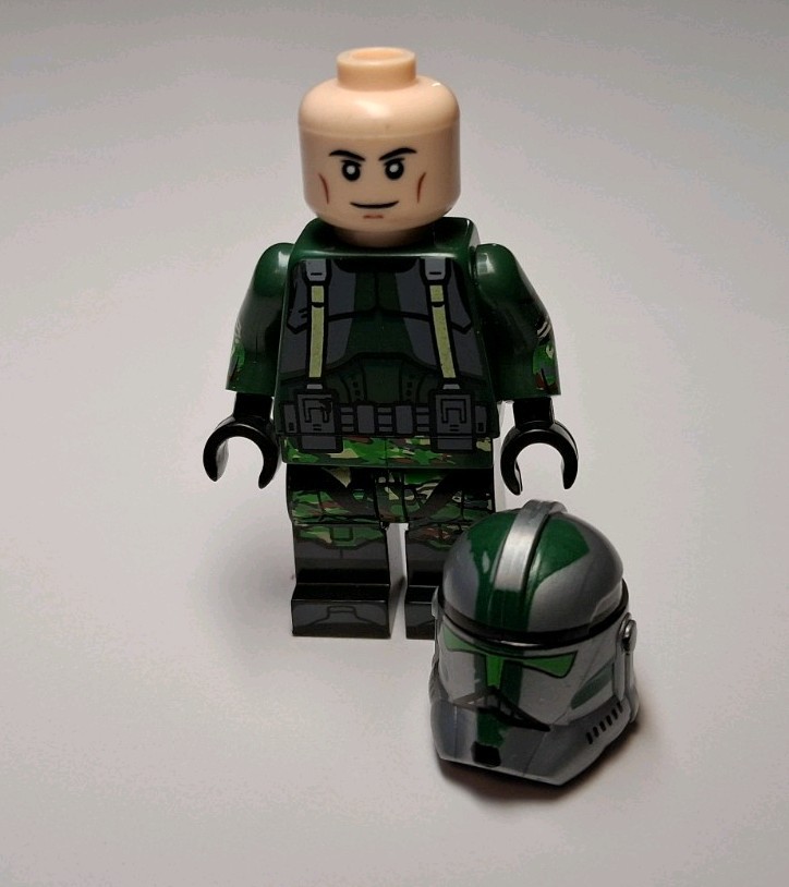 LEGO Star Wars Custom Commander Gree Minifigure Clone Trooper AT-AP (75043)