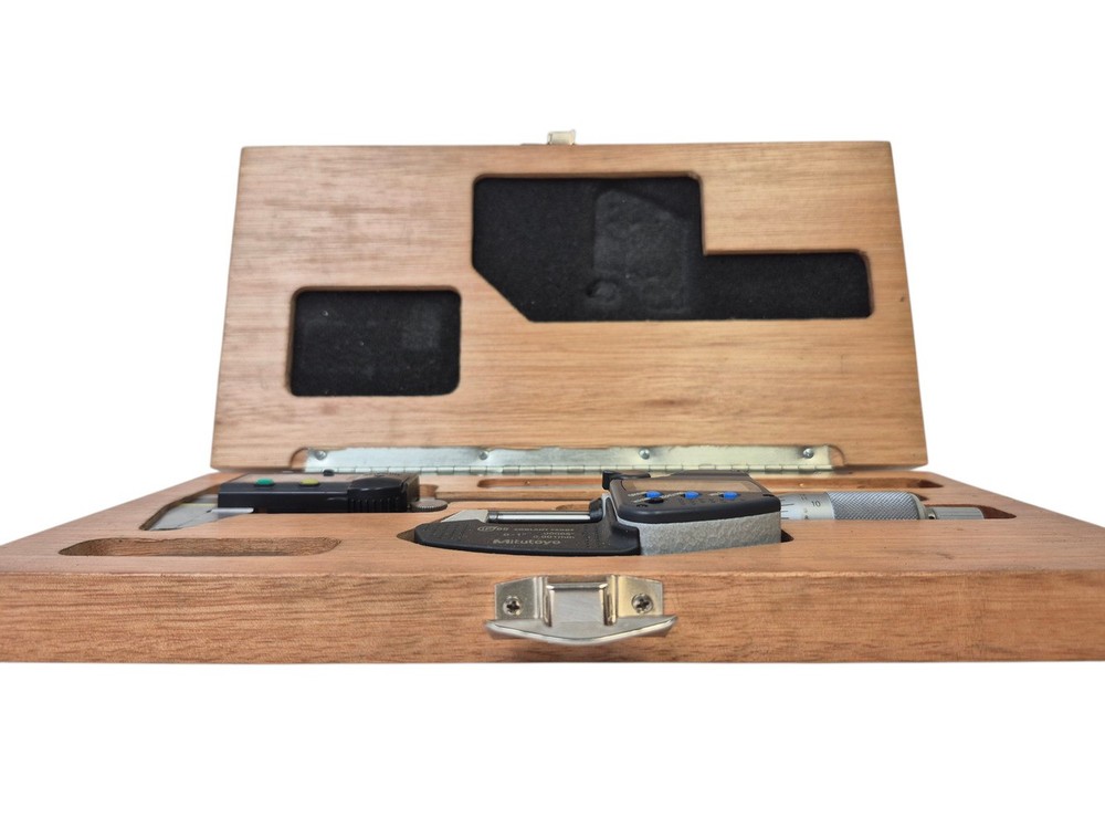 Mitutoyo 64PKA077B Digimatic Caliper Kit
