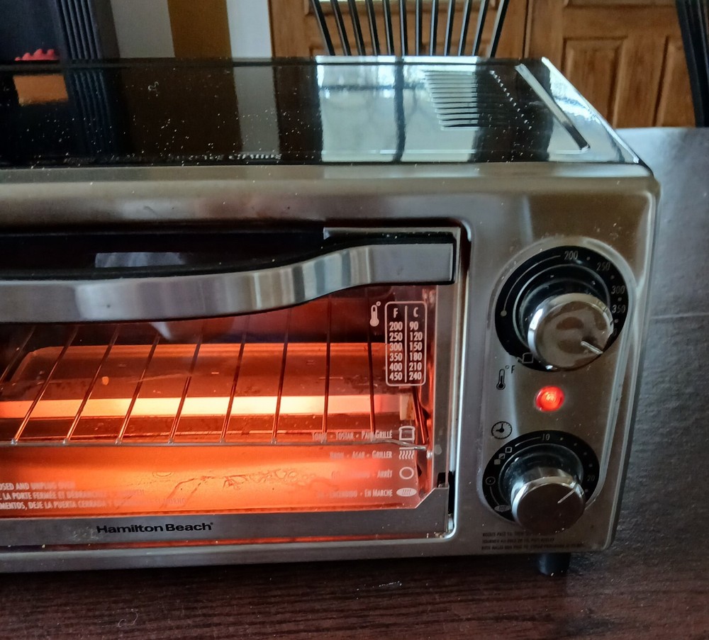 Hamilton Beach Toaster Oven • Model 31139