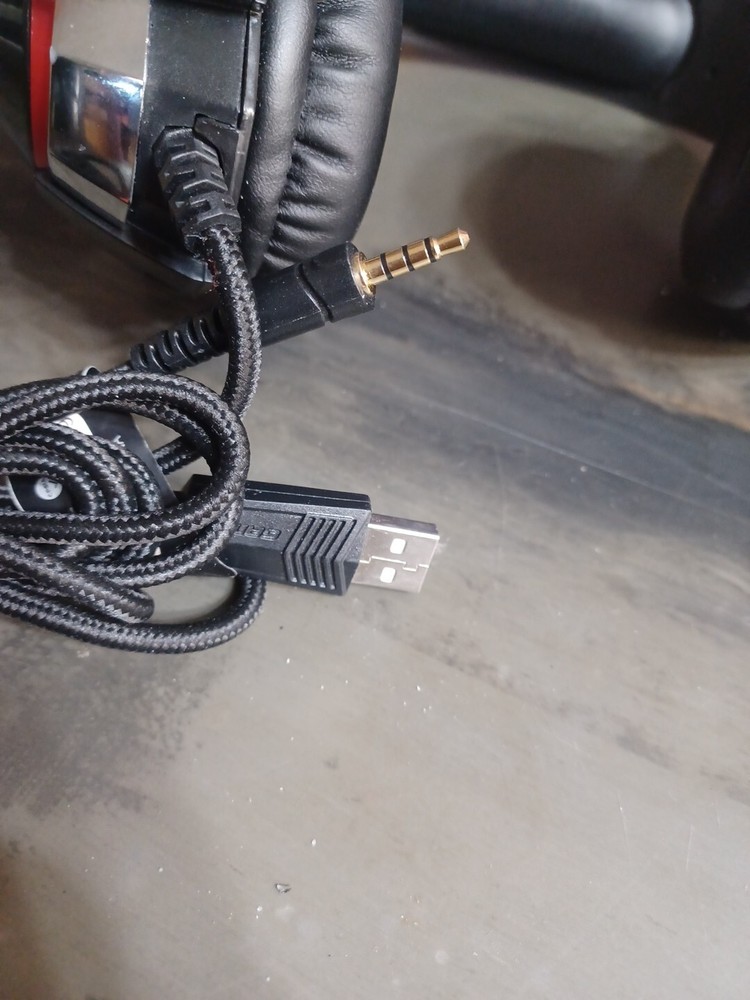 Nyko Core Headset Universal Wired Audio and Chat Headset