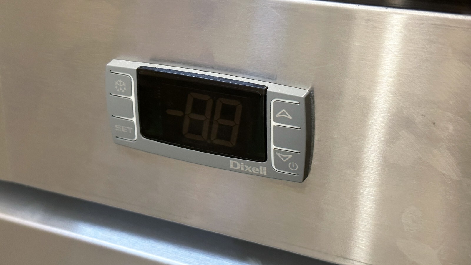 Commercial Reach-In Refrigerator Solid Door 27" Stainless Steel Restaurant