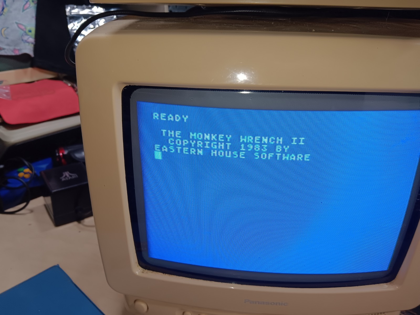 Atari 800 BAREBONES Motherboard-FULL RAM-GAMES-BASIC & MONKEY II-GOOD-SEE ALL