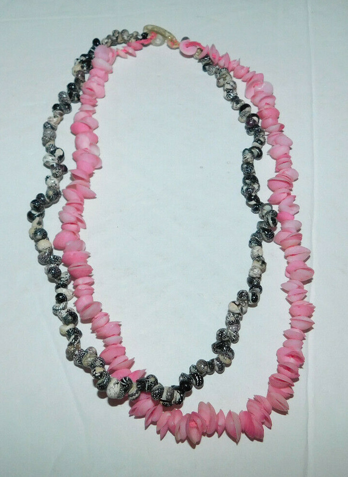 NEAT DOUBLE STRAND SMALL SEASHELL NECKLACE