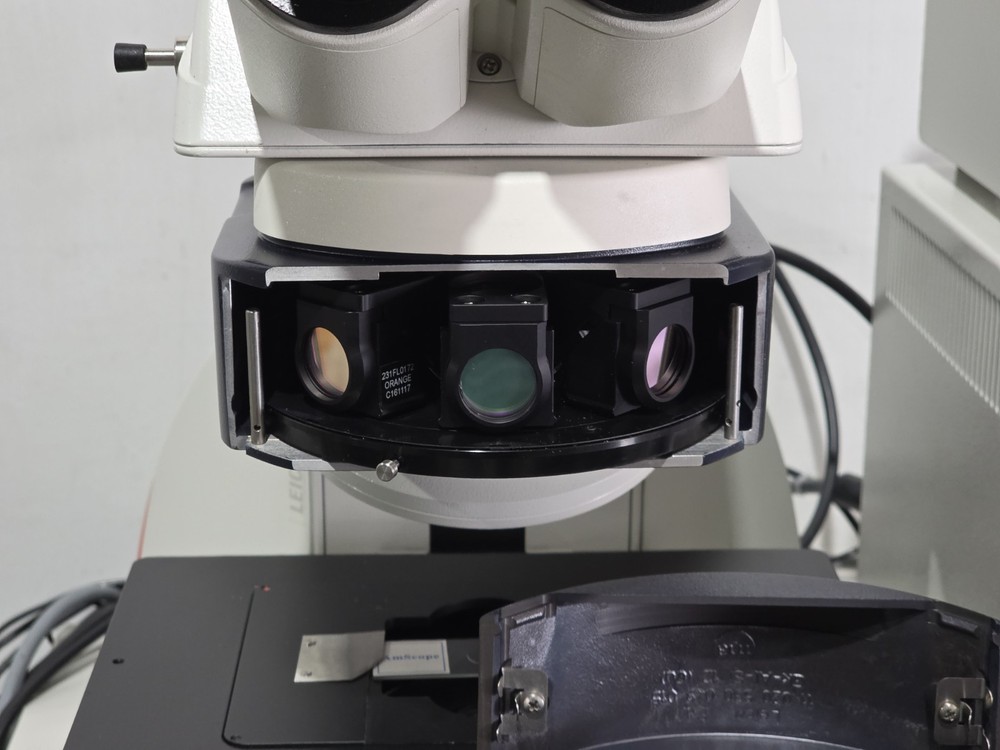 Leica DM6000 B Fluorescence Microscope DM6000B