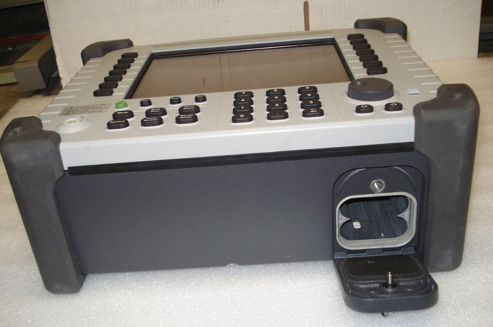 Agilent Technologies E7495B 10 Mhz - 2.7GHz Base Station Test Set