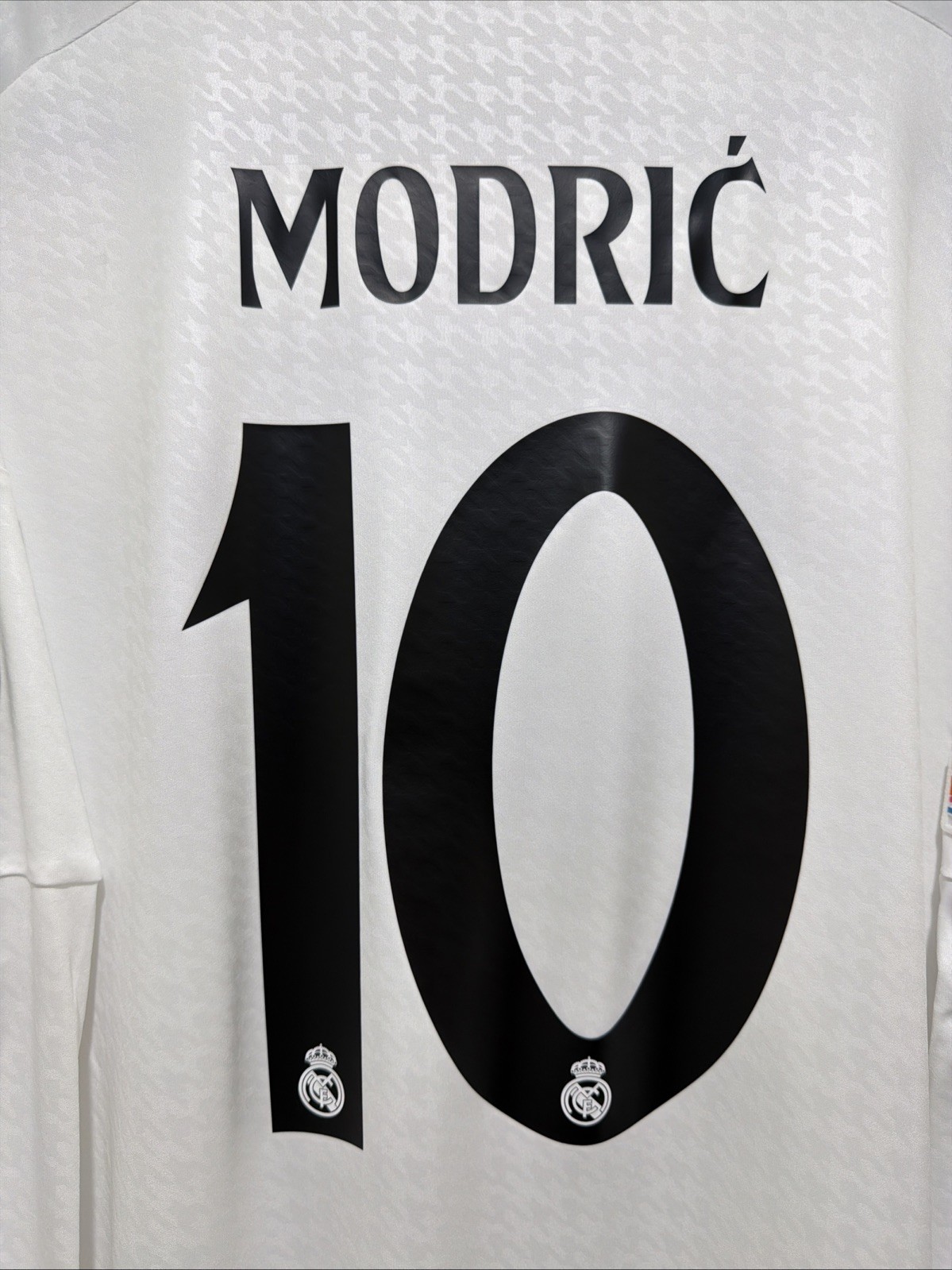 Modric #10 Mens 2XL Adidas Real Madrid UCL Home Fan Jersey