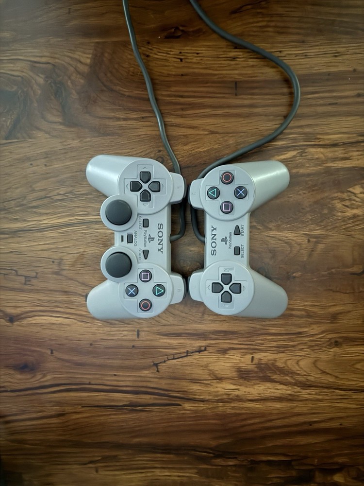Playstation 1 Ps1 with cables and controllers