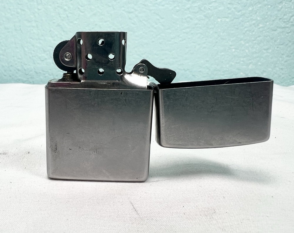 Zippo 2022 Chrome Lighter