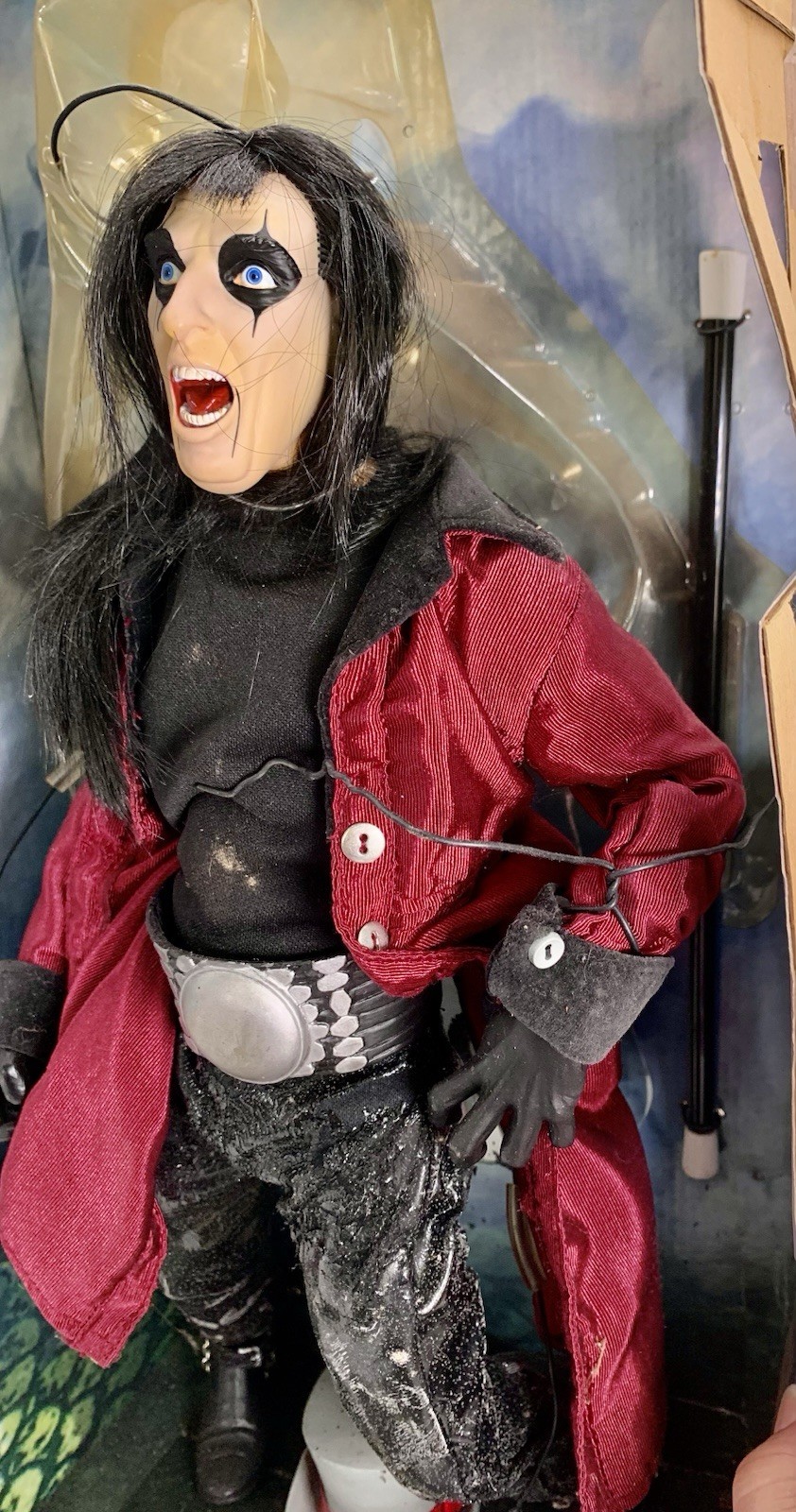 Alice Cooper Welcome To My Nightmare Art Asylum 18 Inch Singing Action Figure