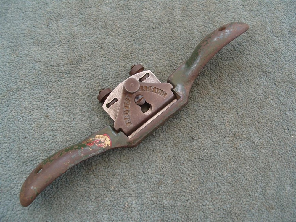 Adjustable Flat soled spokeshave, by Tema, (Wilson Lovatt & Sons)