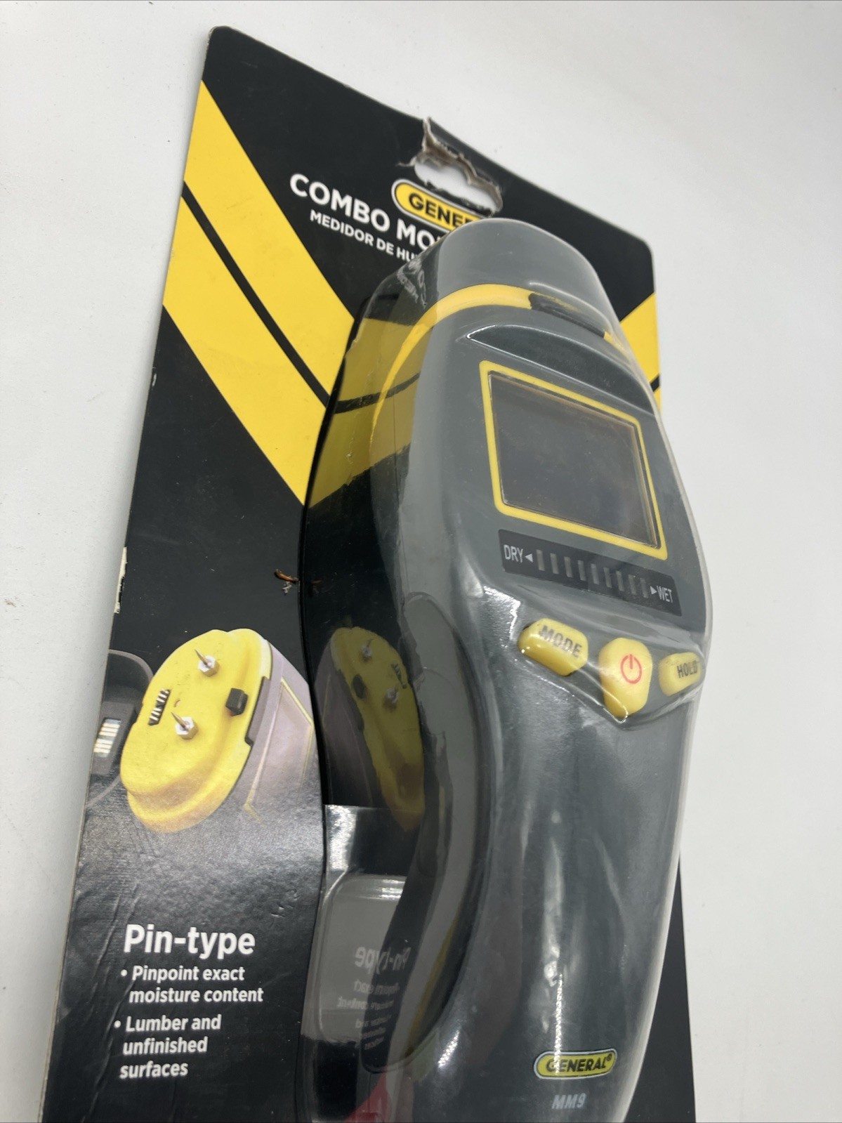 General Tools MM9 Pin and Pinless Moisture Meter for Water Damage Detection