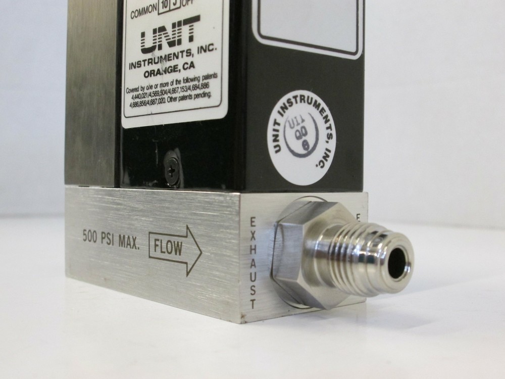 Unit UFC-1400A Mass Flow Controller, SF6, 200 SCCM